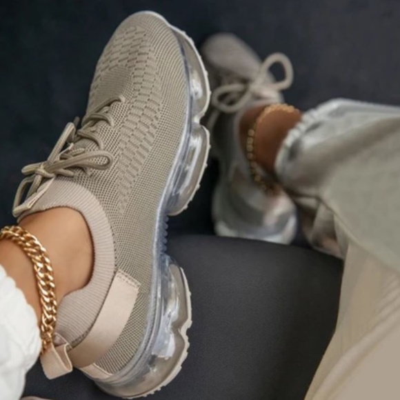 New Beige Knit Lace Up Clear Bubble Sole Sneakers - Picture 1 of 1